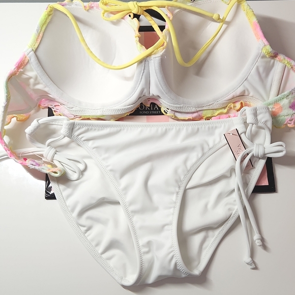 Victoria's Secret "The Getaway" Lace Halter Top size 34C + NWT Small Bottoms - Picture 4 of 8